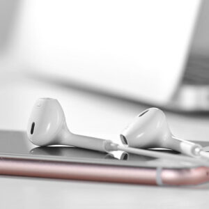 hoco-m80-original-series-earphones-for-lightning-display-set-20pcs-closeup